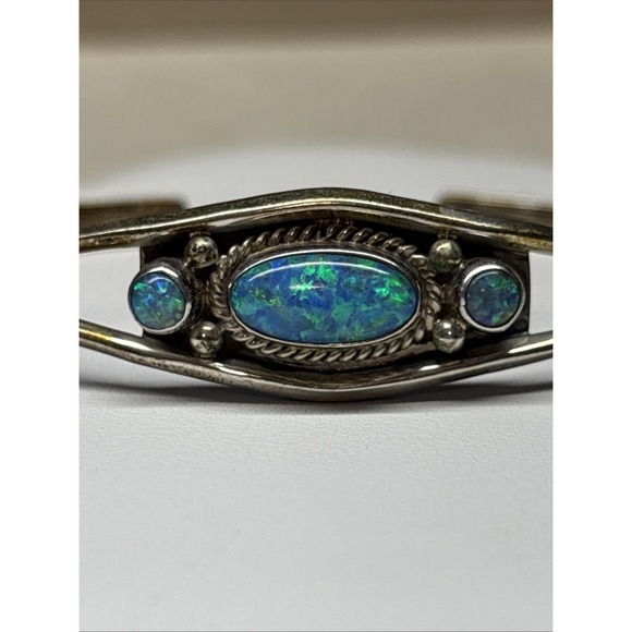BENNIE BOWEKATY BRACELET STERLING SILVER WITH OPALS - Picture 13 of 16